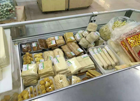 成都食品協(xié)會徐總購買我廠豆腐成套設(shè)備